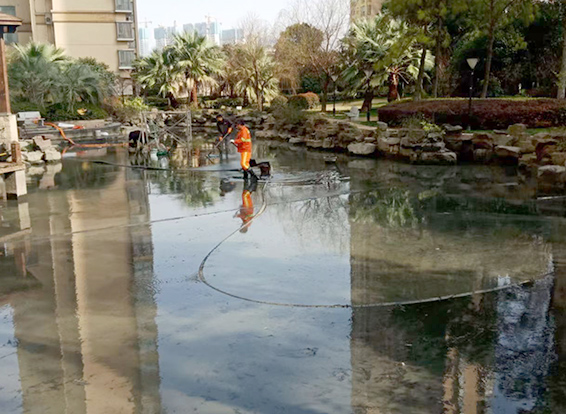 涪陵景观池淤泥清理